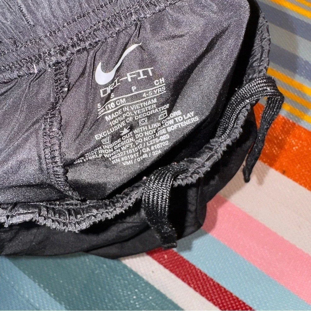 Nike‎ Boys Black Dri-FIT Athletic Shorts Size 5 Kids Training Gym Activewear